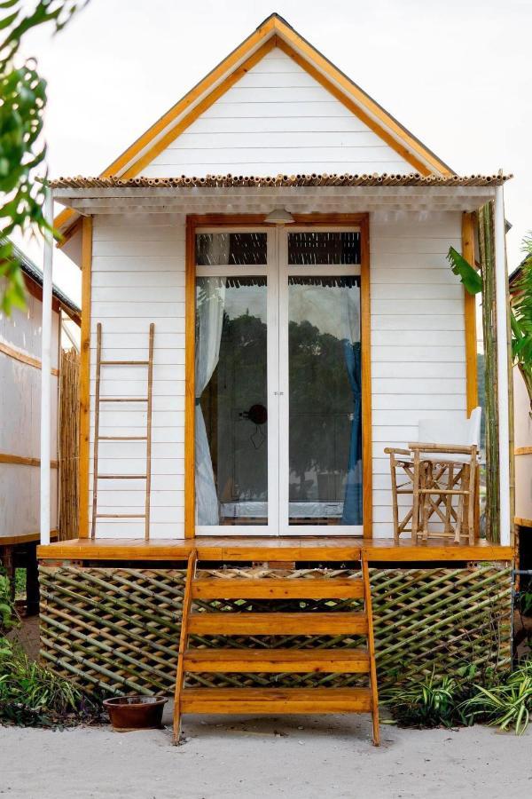 Vietnam Surf Camp Hotel Ap My Hai Exterior photo